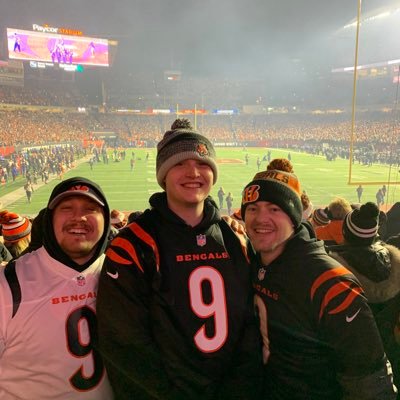 Jeremy Hill doesn’t deserve his SB ring. Finance at UC, Fmr. Fister in the Army Nat. Guard Joe Burrow is my QB #Catsby90 IG: Steven___Bartholomew