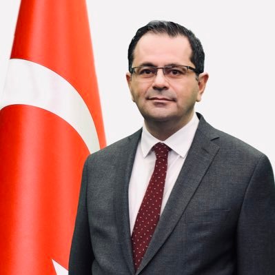 Diplomat, Ambassador of the Republic of Türkiye to Lithuania 🇹🇷🇱🇹, former Turkish Consul General in Paris. Personal account.