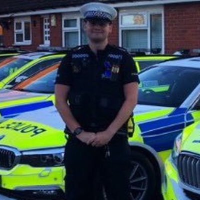 Police Constable on the Sussex Roads Policing Unit. Call 101 to report crime or incidents. In an emergency ring 999. Account not monitored 24/7.
