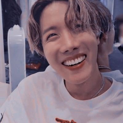 #JHOPE: I'm your hope, you're my hope, i'm j-hope♡
                          
                                  •Fan account•      my sun dila ♡