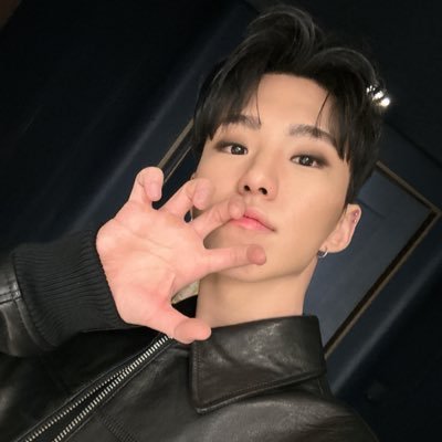 got s banned and here we are (for now). 92즈. back-up account. btsvtxt.
