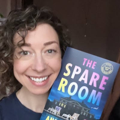 NYT bestselling thriller author: @reesesbookclub pick #WEWERENEVERHERE, #THELOSTNIGHT, #THEHERD & #THESPAREROOM 🏳️🌈 Speaking: @prhspeakers