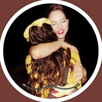 Fan account
𝑬𝑽𝑨𝑶
La Conocí el 11/01/19💛
~Mujer bonita es la que lucha~
Instagram: @pasion_por_vignaa @valery_salinass