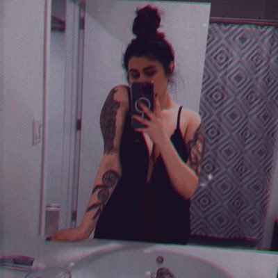 galaxynova0115's profile picture. https://t.co/JUhuG4rE2R