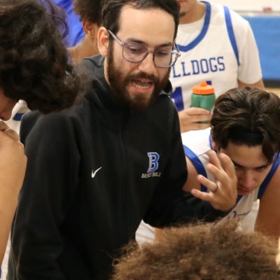 PatFixesJumpers's profile picture. 🏀 coach , musician , lover of all SFL sports