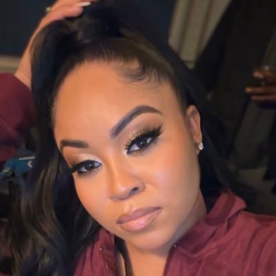 herfavoritevibe's profile picture. 