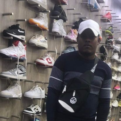 JoseFlo28022626's profile picture. 