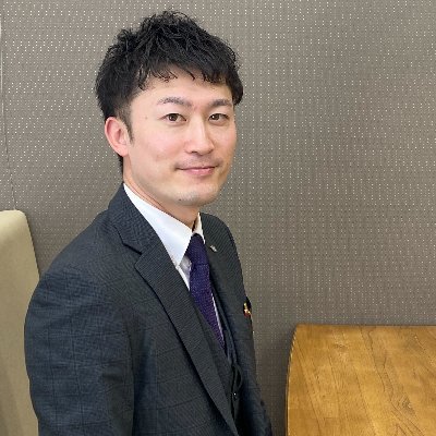 株式会社エクシード｜MGR｜HPの制作・運用サポートによる企業・店舗様の集客率・求人効果・信頼性の向上｜フィルム事業開発製造→アミューズメント機運営企画→飲料機メンテナンス→エクシード｜休日はサッカー・フットサル｜プロ野球観戦中のビールが好き｜スキューバダイビング🤿｜埼玉県出身｜お仕事のご依頼はDMへ📩