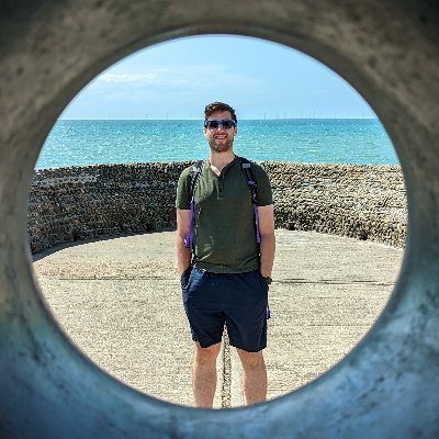 dbt11's profile picture. Energy policy nerd. Chicago sports. Excessively long "to-read" list. Head full of random movie facts. Work with 🚌🚇