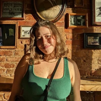 larabz04's profile picture. en la lucha 🇵🇷 | mktg & pr @harpercollins | once upon a time @twitter @shutterstock