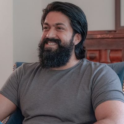 Welcome to Team @Yashbalaga We Will Keep on Updating You About @TheNameIsYash BOSS On Screen & Off Screen Updates 
#KGFChapter2 upcoming #ToxicTheMovie