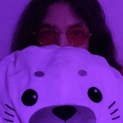20 // Creator // Developer // Fruity // Insta: @justyourbud 📷 // Discord: Buddy#7777 💬 // My silly stuff: @BudWorksCo/@akaeibot 💻
