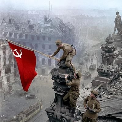Lives in perfidious albion. Hobbies include loathing tories.✊🇵🇸🇷🇺🇨🇺