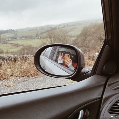 lois_olding's profile picture. Account Manager @Influencerltd 👩🏻‍💻 | Investor 📈 | Reading Enthusiast 📖