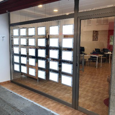 Fabricantes cartelería led y metacrilato, también fabricamos vinilos, lonas, cajas de luz, banderolas, neones, letras corpóreas, 15 años experiencia. 635849959