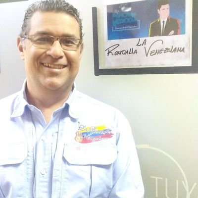Director de la Rondalla Venezolana @rondallavene , fanatico de los Leones del Caracas... 100 % Vinotinto y amante de mi pais VENEZUELA