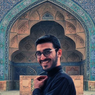 حوزهی علمیه قم سطح سه فقهواصول و فلسفه میخونم، و دانشگاه تهران، ارشد ارتباطات اجتماعی. «فرزند انقلاب اسلامی»