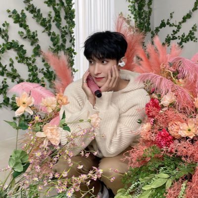 spilloverBOT's profile picture. Overflow Super Rare Cookie Dog