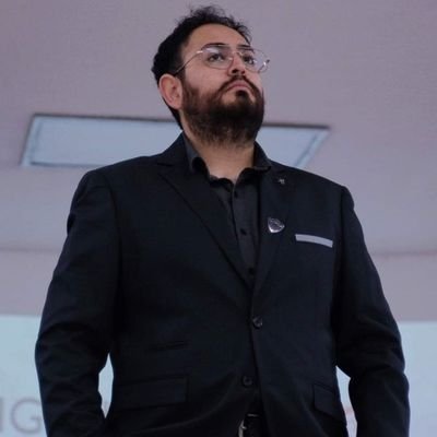 m_lomaviles's profile picture. I.G.E., M.I.A., M.P.O., Doctorando en innovación y gestión organizacional, amante del café, viajero, gamer, tirador, memero pro,  humor negro como  mi café 😌🤌