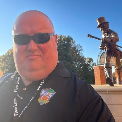 Former Senior Scout @hula_bowl, Scout and Content Writer for NFL Draft Diamonds Former Pro Football Scout @sskroughriders. 20 years coaching experience 🏈