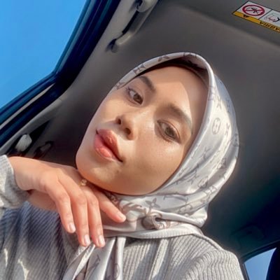 aatkhhhh's profile picture. 