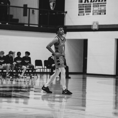 6’3” /170 Pounds /Combo Guard/ clarenceville HS /Class of ‘23 Phone: (248)-773-1665 3.6 GPA Email: mcneildeaundra@gmail.com