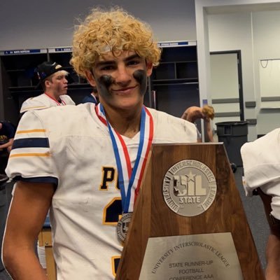 ‘24. 6’1 170~ 4.5 40 yard dash ~ Poth HS~ WR/DB ~ District Defensive MVP, 1st team all area, 2nd team all state ~3 sport ATH Football Basketball Track&field