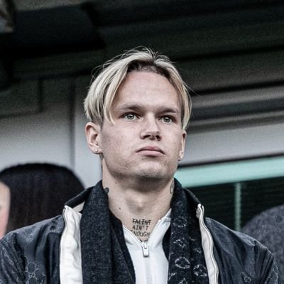 ZigzCFC's profile picture. 