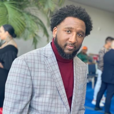 MrKingdomKash's profile picture. Trader 📈 Co-CEO of Kingdom Kash 💵👑 Father of 10 🙇🏾‍♂️🙇🏾‍♀️ Real Estate Investor 🏚️🏠