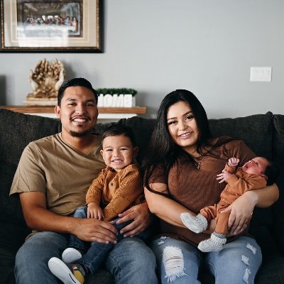 _victorh17's profile picture. Karina & Thiago 👨‍👩‍👦🤞