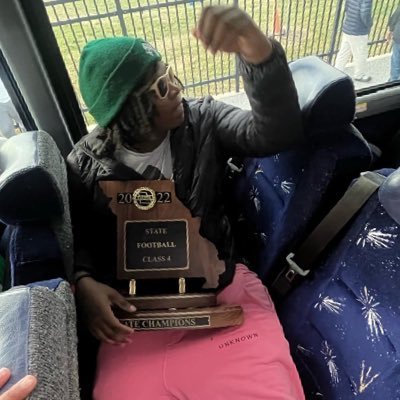ATH @StMarysDragons ‘24 |6’0 220| 2021 and 2022 State Champ 💍💍 2x All state 2x All District 2x All Conference