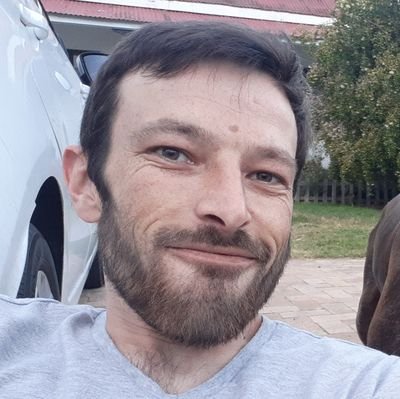 André Profile