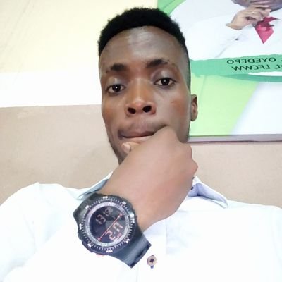 Am a cool guy with a good heart 💞 and also a keyboardist..