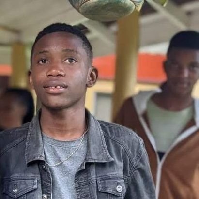 joseph1_kayombo's profile picture. Simply look at me. God is amazingly creative
Don't dm.Telepathy only!