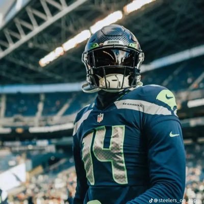 GH0STXM2's profile picture. 