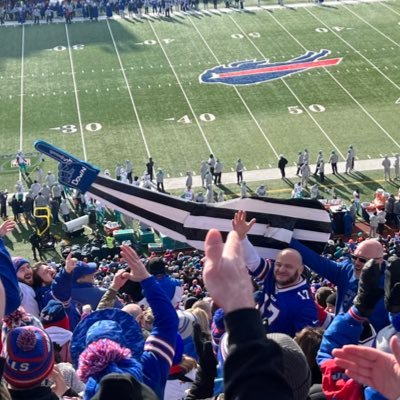 As seen in Section 313!! Just a guy trying to celebrate the small things. First Downs=Touch Downs!! F the D Fence signs! #billsmafia #firstdownsmatter