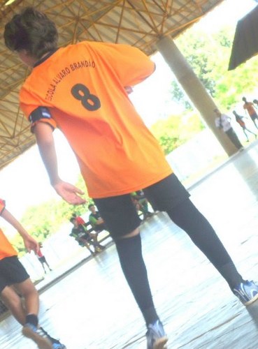 Sou presença no pagode

Não largo meu futebol