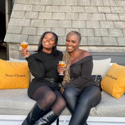 Two London girls living 💕 Food & activity reviews https://t.co/hMrFKgYCIN | Food & Lifestyle #Foodbloggers #Clinkclinkbabes 🥂