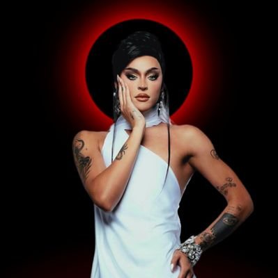 O SEU PORTAL SOBRE A, CANTORA, COMPOSITORA, APRESENTADORA, É DRAG QUEEN MAIS FAMOSO DO PLANETA, PABLLO VITTAR...