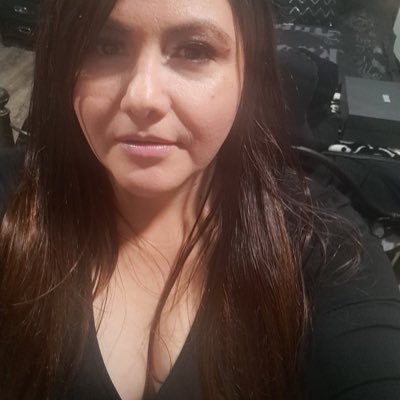 gabiepariso1's profile picture. I'm a nerd, I love to read, I  hate most people