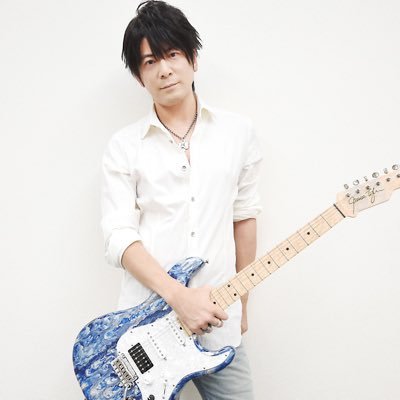 Guitarist : サポート、レコーディングやセッション等々、LINE6製品のデモ演奏やセミナーは長年務めさせていただいております。最近ではヤマハ THR TAK MATSUMOTOの開発にも携わる。イケベ楽器様の動画コンテンツや個人ギターレッスンもしてます。生粋のJAMES TYLERマニア。