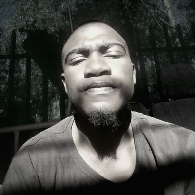 _bandilencanana's profile picture. •South African Farmer🇿🇦
•Founder & Executive Director at @MatheAgriSol 🌾🐣
•Exhaust System Fitter 
•Pasta Enthusiast
•Horse Rider 🏇