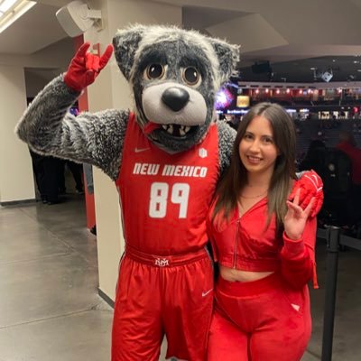 Basketball opinions that absolutely no one asked for. Much like the earth, I’m getting hotter every day. #GoLobos 🐺 #FearTheDeer 🦌