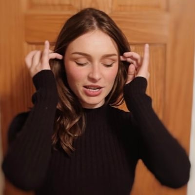 areUkateingme's profile picture. 