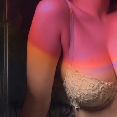 lowkey horny🤤🫶/just dm for reward🤪