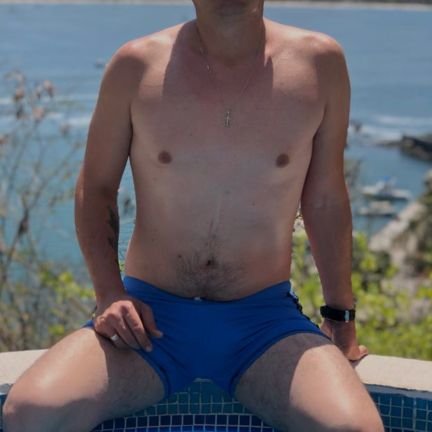 CarlosLlamas69's profile picture. 