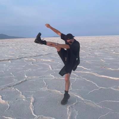 j3wd's profile picture. Emissions grain farming, designer, blind visionary.