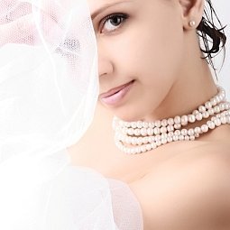 Elegant wedding decorations and accessories for the modern couple since 1997.