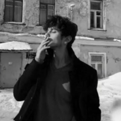 qc2io's profile picture. swear that Nothing worth the interest...😏🔕