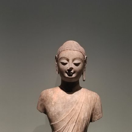 ZYAtXGajaz4TnNO's profile picture. 工作外时间穿行在中国大陆的博物馆同艺术馆以及林涧古迹遗址。